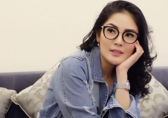 Selalu Tampil Stylish, 5 Gaya Nindy Ayunda Ini Bisa Jadi Inspirasimu Untuk Outfit Hari Raya!