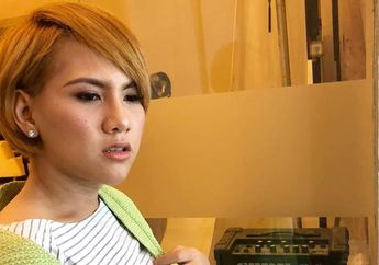 Evelyn Nada Anjani Ikut Sumbang Korban Gempa dan Tsunami di Palu