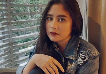 Deretan Mix and Match Jaket Jins ala Prilly Latuconsina, Biar Kamu Tampil Beda!