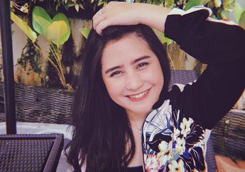 OOTD dengan Baju Tidur, Contek 2 Pilihan Gaya Prilly Latuconsina Untuk Tampil Beda!