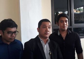 Terjadi Adu Mulut, Sidang Pembatalan Nikah Kriss Hatta-Hilda Memanas