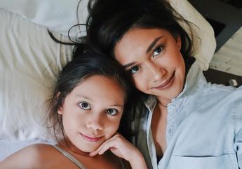 Potret Kecantikan Sarah Deana White, Anak Nana Mirdad, Matanya Bening Banget!