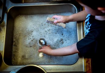 Mau jadi Anak yang Lebih Mandiri? Yuk, Latih 5 Hal Ini Sejak Dini!
