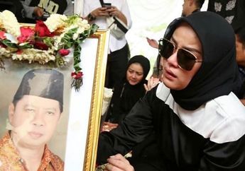 Dinyinyir Karena Unggah Foto Saat Dipemakaman Sang Ayah, Olla Ramlan Tanggapi dengan Sabar