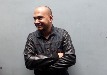 Bahagia Banget! Husein Alatas Rayakan Lebaran Pertama Bareng Istri