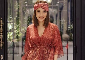 Tampil Beda di Hari Raya, Makeup Bold ala Bunga Citra Lestari Bisa Banget Kamu Contek!