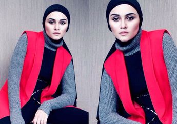 Gamis Floral ala Zee Zee Shahab, Cocok Banget Buat Gaya Keseharian nih!