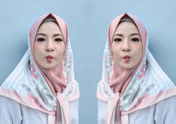 Inspirasi Pakai Celana Denim ala Natasha Rizky, Tetap Santun dan Pas Banget Buat Kamu Contek!