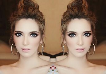 Mengintip Foto Keluarga Nia Ramadhani yang Kompak dengan Gaya Busana Mewah dan Berkelas di Hari Lebaran, Penasaran?