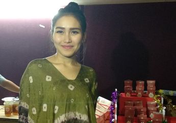 Sibuk Promo Film Dimsum Martabak, Ayu Ting Ting Lupa Ulang Tahunnya