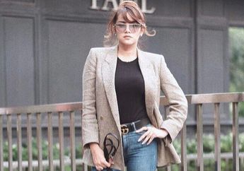 Olla Ramlan Padukan Sepatu Heels Mewah Senilai Jutaan Rupiah pada Penampilan Seksinya yang Simpel Abis!