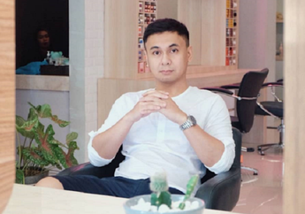 Pakai Batik Ratusan Juta, Raditya Dika Dipermalukan Gara-gara Uang Kondangan 