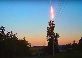 Piala Dunia 2018 Sedang Digelar, di Langit Rusia Malah Terjadi Ledakan Asteroid
