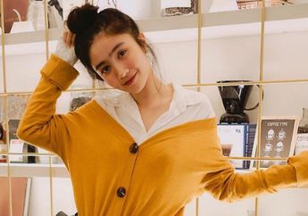 Wajib Kepoin Gaya Retro Febby Rastanty yang Super Kece, Oldies Abis!