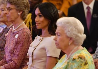 Tampil Formal dengan Nuansa Pink ala Meghan Markle Saat Hadiri Queen Elizabeth's Young Leader Awards