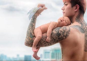 Ngeri tapi Gemes, Ini Hasil Foto Baby Kimora Bareng Lee Jeong Hoon