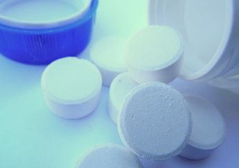 Dikiranya Obat Pereda Nyeri, Seorang Pria Malah Telan Tablet Pemutih Pakaian, Efeknya Parah