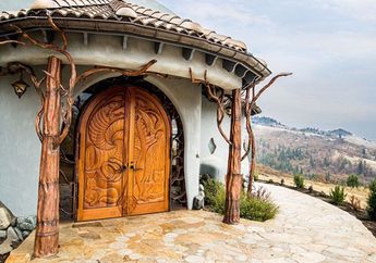 Terlihat Kecil Dari Luar, Bagian Dalam Rumah Ini Seperti Negeri Dongeng!