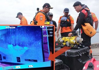 VIDEO : Rekaman Alat ROV yang Temukan Bangkai Kapal Sinar Bangun di Dasar Danau Toba