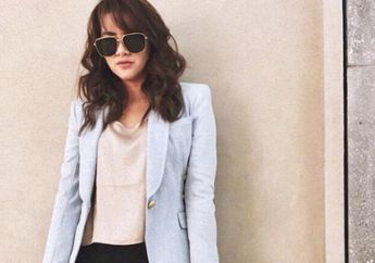 Berlibur ke Singapura, Intip Penampilan Sporty dan Simpel Olla Ramlan yang Modis Abis!