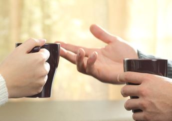 4 Bahasa Tubuh Seseorang yang Sedang Berbohong, Sudah Tahu?