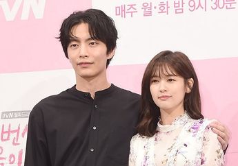 Couple Drama Because This Is My First Life akan Jadi Cameo di What's Wrong With Secretary Kim!