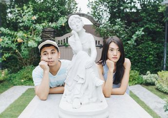 Raditya Dika Tegang Disetirin Anissa Aziza, Netizen : Supir Minta Disetirin!