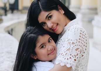 Kepoin Potret Manis Annisa Pohan Bersama Putrinya dengan Gaya Fashion Feminin yuk!