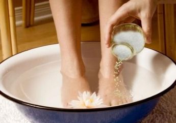 Merendam Kaki Dengan Ramuan ini Ampuh Hilangkan Racun Hingga Stress