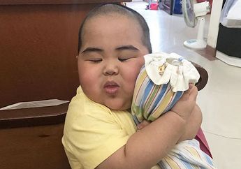 Tatan Goyang Pinggul, Netizen Dibuat Kegemasan Sampai Pengen Culik