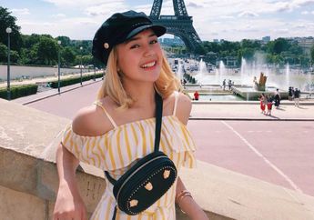 Gaya Kasual Simpel Cut Beby Tsabina Cocok Buat Anak Millennials, Intip yuk!