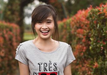 Beda dari yang Lain, Gritte Agatha Tampil dengan Sneakers di Indonesian Movie Actors Awards 2018