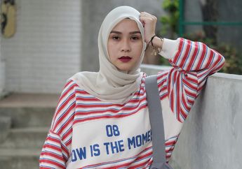 Gaya Kasual Simpel Zaskia Adya Mecca Bisa Jadi Inspirasi Para Hijaber, Intip yuk!