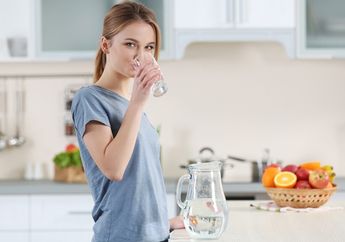 5 Manfaat Minum Air Hangat di Pagi Hari Selain Turunkan Berat Badan