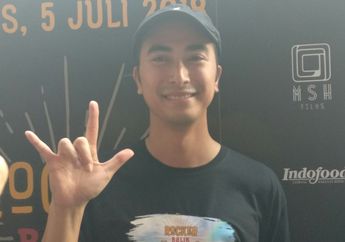 Sepulang dari Umrah, DJ Winky Wiryawan Ingin Taubat dan Hurrah? 