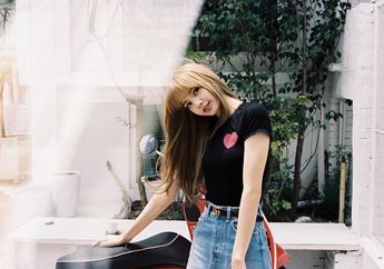 Kepoin yuk Gaya Mix & Match Lisa BLACKPINK Saat Mengenakan Tas Manik-manik!
