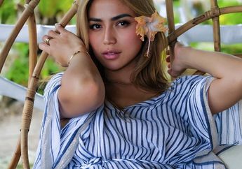 Tas Kecil Jessica Iskandar Mirip dengan yang Pernah Dipakai oleh Raisa dan Syahrini, Lebih Cocok yang Mana?