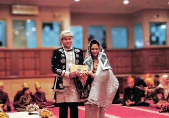 Makna Dibalik Mas Kawin Berupa Emas 25 Gram di Akad Nikah Chikita Meidy