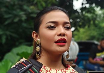 Masih Menjomblo, Ini Kriteria Calon Pasangan Citra Scholastika. Yang Penting Bule dan Brewokan!