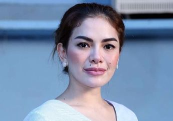 Penampilan Perdana Nikita Mirzani dengan Balutan Berhijab, Anggunnya!