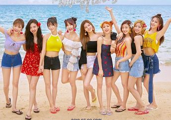 Outfit TWICE di 'Dance The Night Away' Bisa Jadi Inspirasi OOTD Liburanmu, Intip yuk!