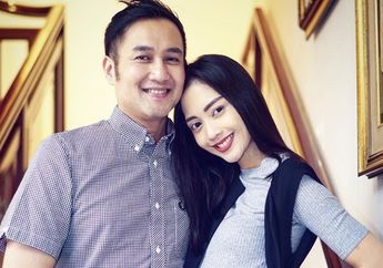 Bak Isyarat di Tengah Kabar Ririn Dwi Ariyanti dan Aldi Bragi Cerai, sang Aktris Pamer Potret Hari Lebaran Tanpa Suami Disertai Pesan Pilu: Ketidaksempurnaan yang Sempurna