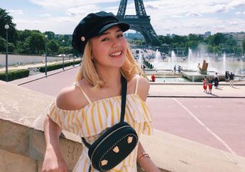 Inspirasi Tampil Feminin dengan Dress ala Beby Tsabina, Bisa Kamu Contek nih!