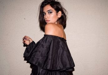 Hangout Bareng Teman, Tas Mungil Dua Lipa Sukses Bikin Salah Fokus!