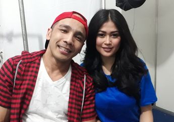 Suaminya Berkali-kali Pindah Keyakinan Hingga Disebut Jadi Penyebab Penyanyi Dangdut Ini Mantap Tinggalkan Agama yang Dianutnya, Orang Tuanya Sampai Ngamuk!