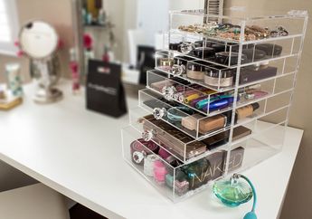 Peralatan Makeup Menumpuk? Rapikan dengan Cara Mudah Ini, Yuk!