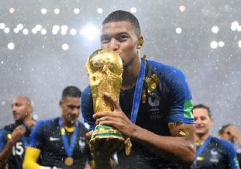6 Fakta Tentang Trofi Piala Dunia 2018, dari Desainer Hingga Ukiran Dewi Cantik yang Menggenggam Bumi
