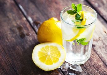 Stop Masukan Irisan Lemon dalam Minuman atau Makanan Kalau Kamu Tak Mau Bakteri hingga Jamur Menjijikkan Ini Masuk ke Tubuhmu