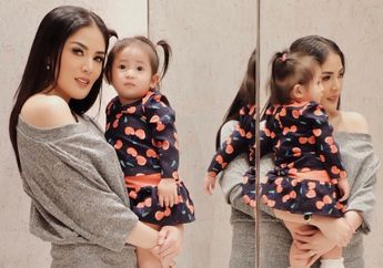 Masih Balita, Anak Nindy Parasady Sudah Pakai Tas Mungil Mewah yang Harganya Fantastis!