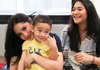 Baby Shower Caca Tengker Bertema Koki, Rambut Ala Korea Nagita Slavina Bikin Salah Fokus